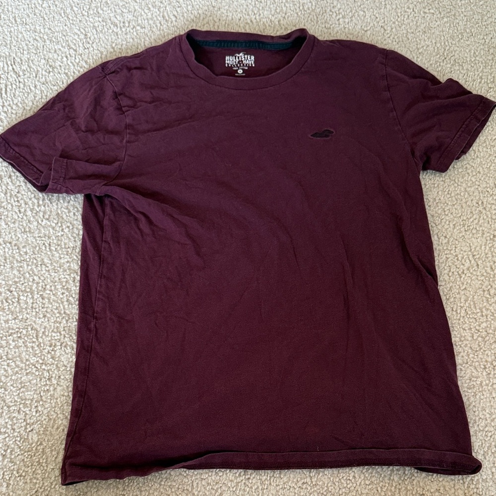 Hollister Rich Burgundy Short Sleeve Tee